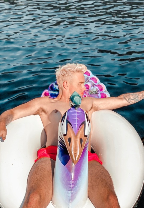 View jakestylz OnlyFans videos and photos for free 

 picture 2