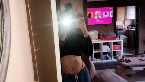 jamiefree22 (Jamie) OnlyFans Leaked Pictures and Videos 

 picture 2