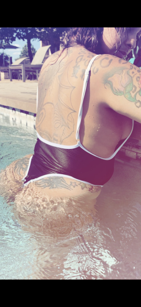 jamieque (Jamieque) OnlyFans Leaks 

 picture 2