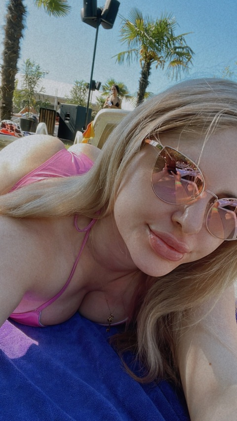 Free access to @janellebrown (Janelle Brown) Leaks OnlyFans 

 picture 2