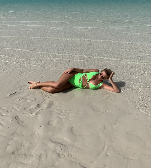 @janinaceline leak Onlyfans gallery free 

 picture 2