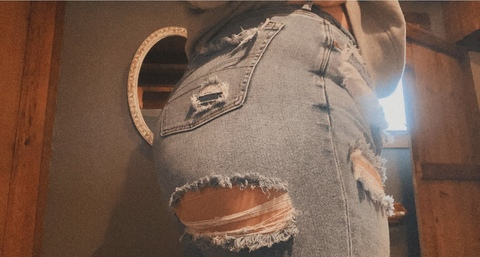 jeanniee34 OnlyFans Leaks (10 Photos and 5 Videos) 

 picture 2