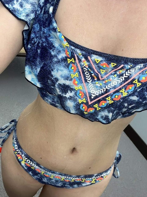 jelaine12345 OnlyFans Leaks (54 Photos and 3 Videos) 

 picture 2
