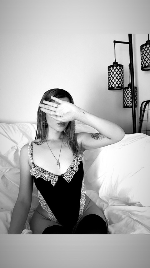 View jemima &lt;3 (jemimaxoxo) OnlyFans 97 Photos and 4 Videos for free 

 picture 2