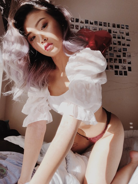 jenandjuice OnlyFans Leak (30 Photos and 0 Videos) 

 picture 2