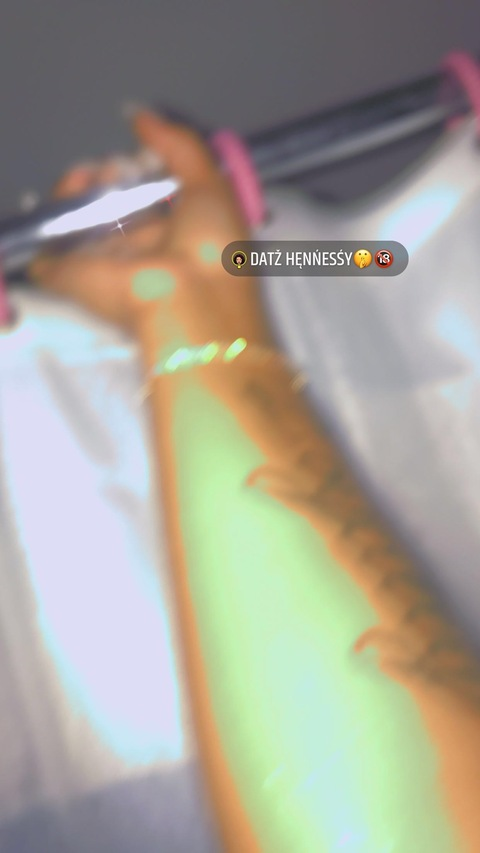 jhenny07112021 OnlyFans Leaks (0 Photos and 0 Videos) 

 picture 2