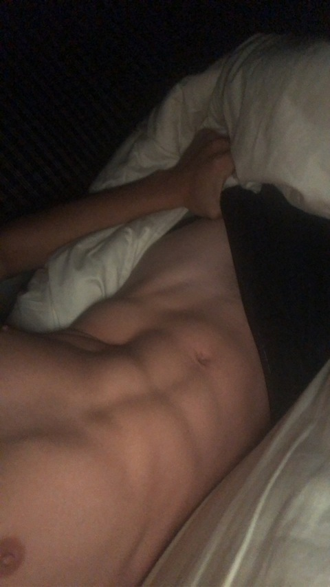 jkl0l1200 (Jeremy Kuhn) OnlyFans Leaked Videos and Pictures 

 picture 2