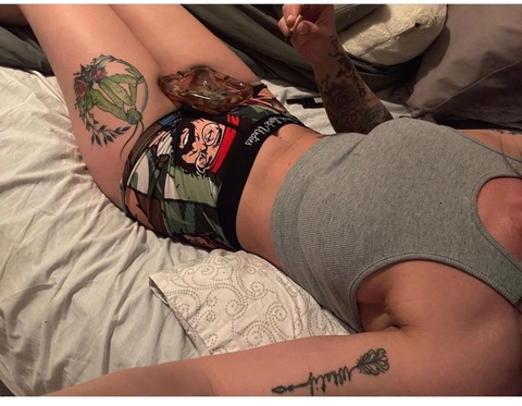 jlynnbooty (J. Booty) free OnlyFans Leaked Pictures & Videos 

 picture 2
