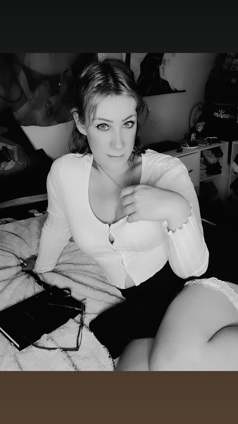 Get Free access to joannamarie.x (Joanna Marie🖤) Leaks OnlyFans 

 picture 2