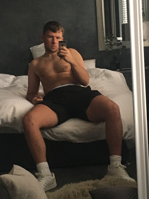 View joeyoliver21 OnlyFans content for free 

 picture 2