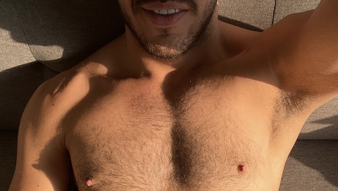 joma1993 (Jose) OnlyFans Leaks 

 picture 2
