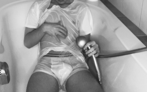 View jonasgermantwink (Jonas) OnlyFans 4 Photos and 15 Videos gallery 

 picture 2
