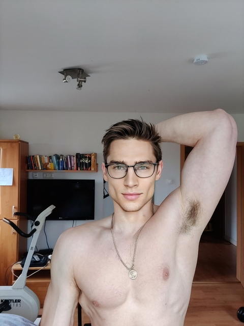 View jonasheimfree OnlyFans content for free 

 picture 2