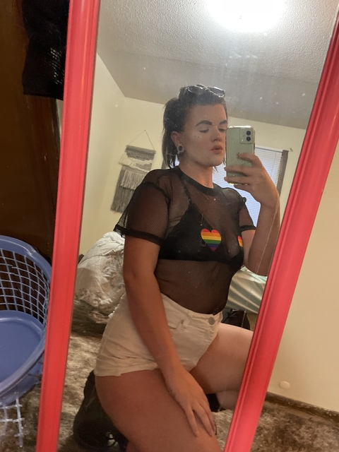 joqueenie (Jojo) free OnlyFans Leaked Content 

 picture 2
