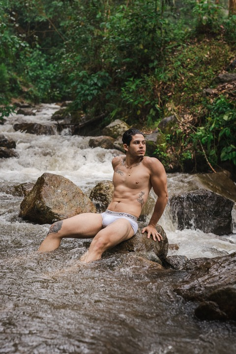 jordanclarrof OnlyFans Leaks 

 picture 2