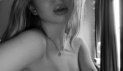 Download josefin.e OnlyFans content for free 

 picture 2