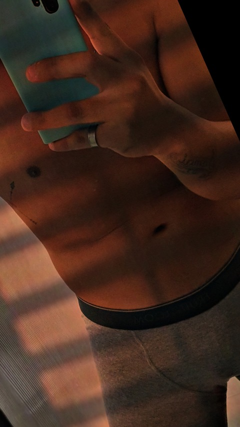 Download josejuandamian5 OnlyFans videos and photos for free 

 picture 2