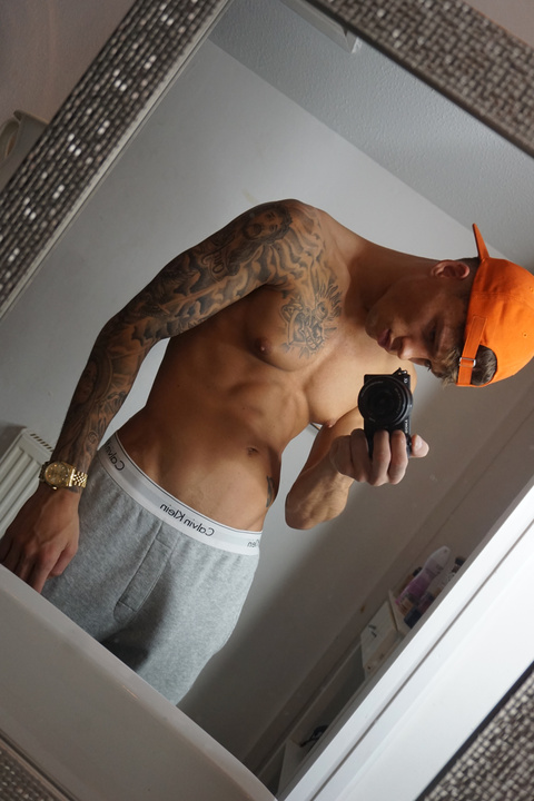 judemoore_ (Jude moore) OnlyFans content 

 picture 2