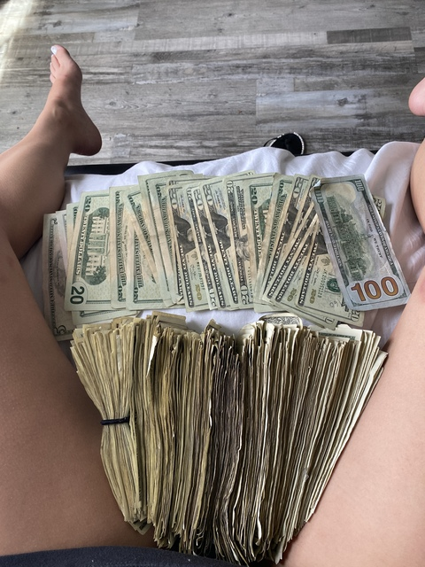 View juicyyjas2 OnlyFans videos and photos for free 

 picture 2