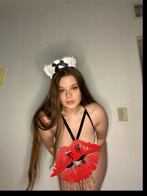 Download jujubee_407 OnlyFans content for free 

 picture 2