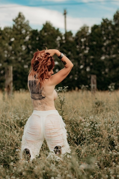 Onlyfans free content juleebetrena 

 picture 2