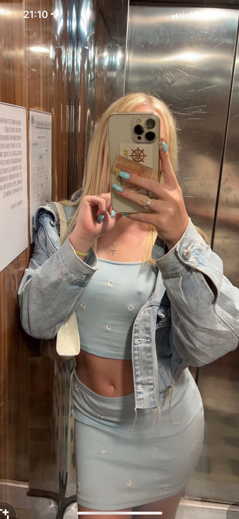 juliediablotine (Julie) free OnlyFans Leaked Pictures and Videos 

 picture 2