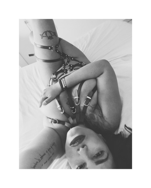 julliettezrr OnlyFans Leaked (314 Photos and 45 Videos) 

 picture 2