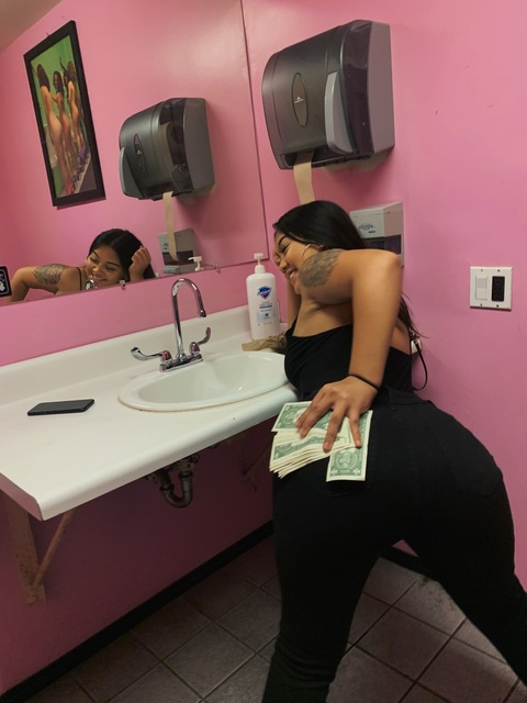 julwthejuice OnlyFans Leaks 

 picture 2