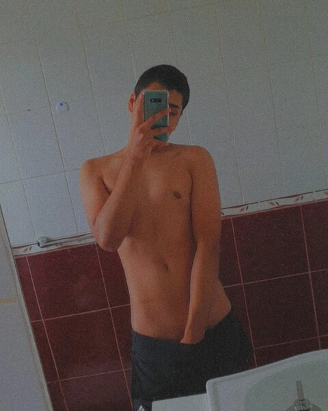 @justmeandmypage leaked Onlyfans photos free 

 picture 2