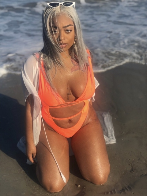 kalibai OnlyFans Leaks (32 Photos and 16 Videos) 

 picture 2
