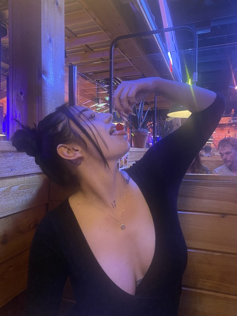 View kandyxkat OnlyFans content for free 

 picture 2