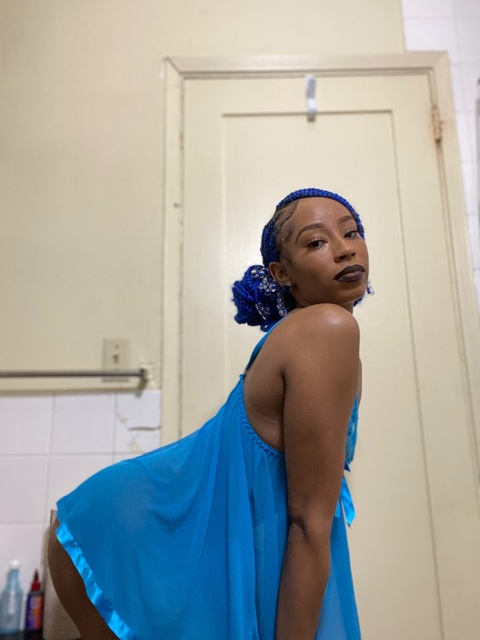 kapriceeeeee OnlyFans Leaked Photos and Videos 

 picture 2