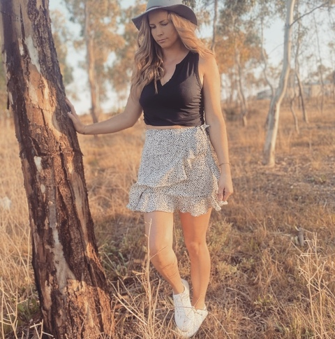 karacarrison OnlyFans Leak (45 Photos and 1 Videos) 

 picture 2