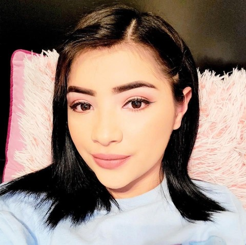 Onlyfans leak karenromero 

 picture 2