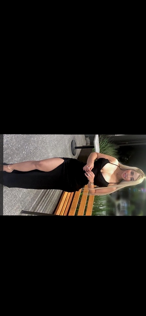 karladiamond_1 OnlyFans Leak (20 Photos and 12 Videos) 

 picture 2