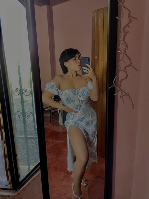 Onlyfans free karlitagiselle 

 picture 2