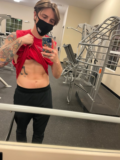 Onlyfans leaks karmakingt 

 picture 2