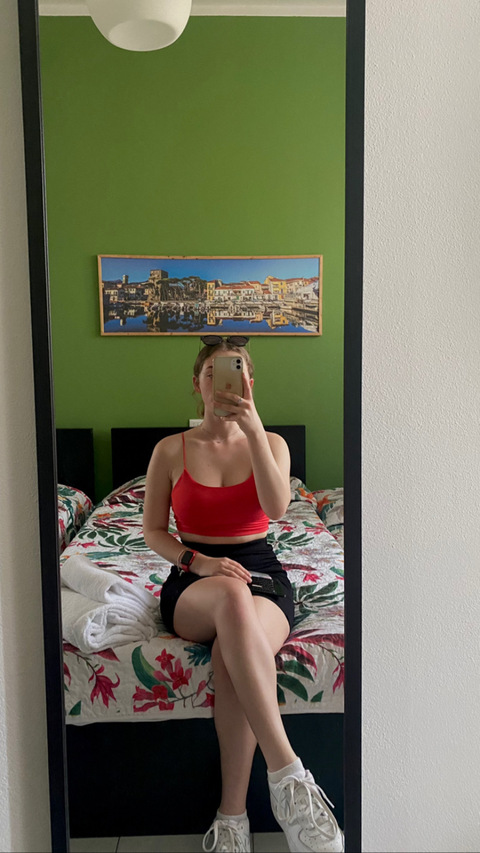 View Karolína (karolina365) OnlyFans 10 Photos and 0 Videos leaked 

 picture 2