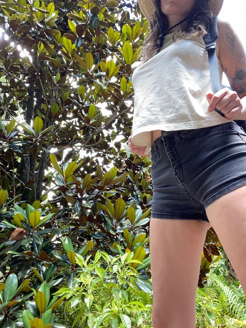 Download katevelynfree OnlyFans videos and photos for free 

 picture 2