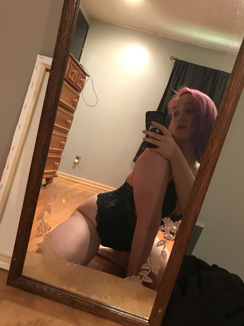 Download katie.baby.of OnlyFans content free 

 picture 2