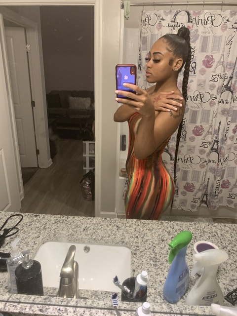 katiebabeee OnlyFans Leaked (0 Photos and 0 Videos) 

 picture 2