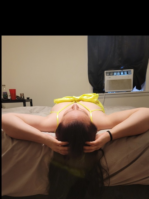 katiebitch24 (Katie) OnlyFans Leaked Content 

 picture 2