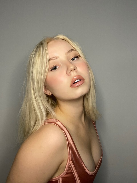 Download katjaelisabeth OnlyFans content for free 

 picture 2