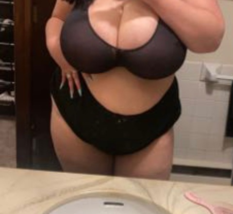 Download katsmith69277 OnlyFans content for free 

 picture 2