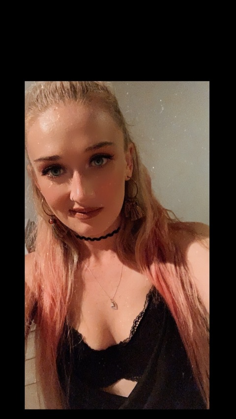 Onlyfans leak katspleasureparadise 

 picture 2