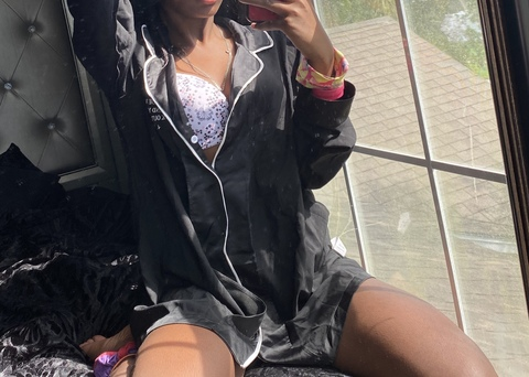 Download kattty OnlyFans content free 

 picture 2