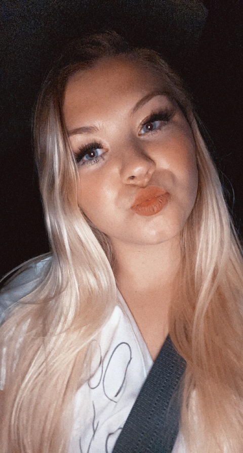 View kay-grace OnlyFans content for free 

 picture 2