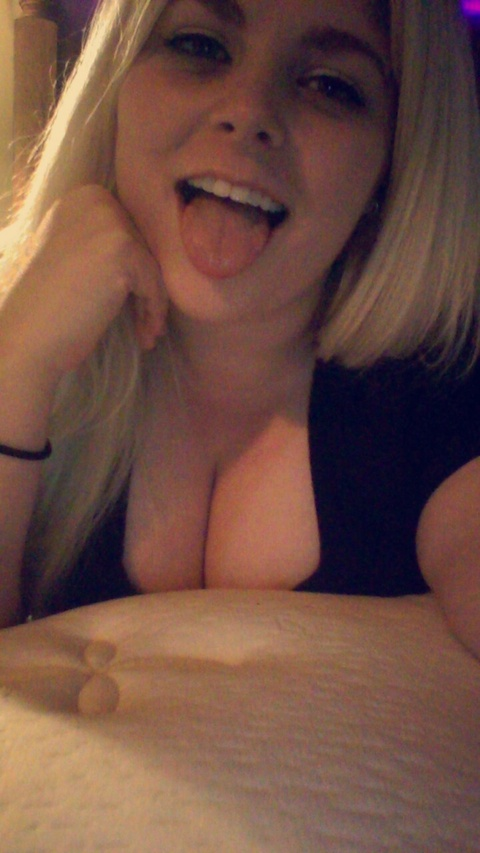 View Kaylee Nicole (kayfoxy420) OnlyFans 31 Photos and 7 Videos leaked 

 picture 2