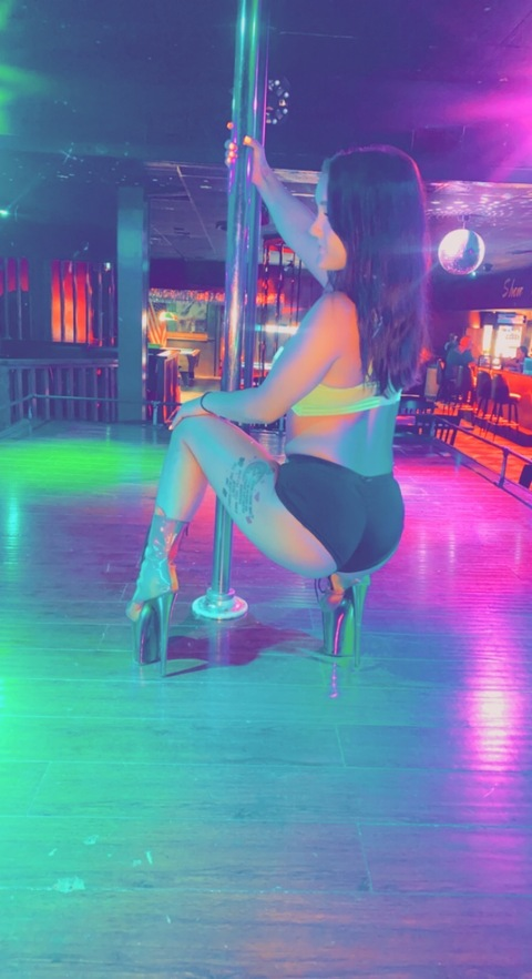 View Kayla Myers (kaymyer20) OnlyFans 11 Photos and 10 Videos leaked 

 picture 2