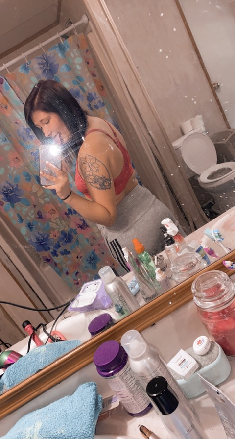 kclark694 OnlyFans Leaked (16 Photos and 0 Videos) 

 picture 2